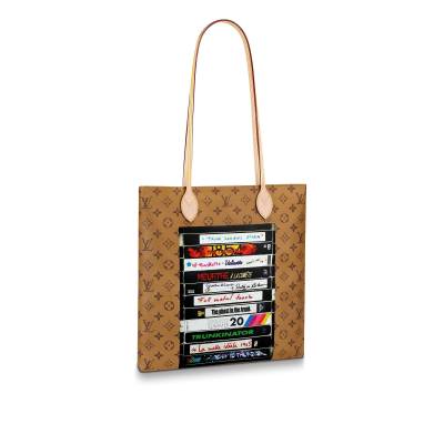 Сумка Louis Vuitton Carry It