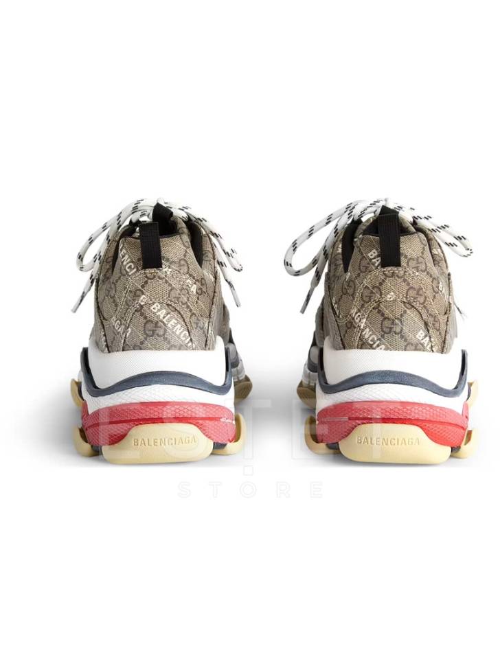 Кроссовки Gucci The Hacker Project Triple S Бежевые