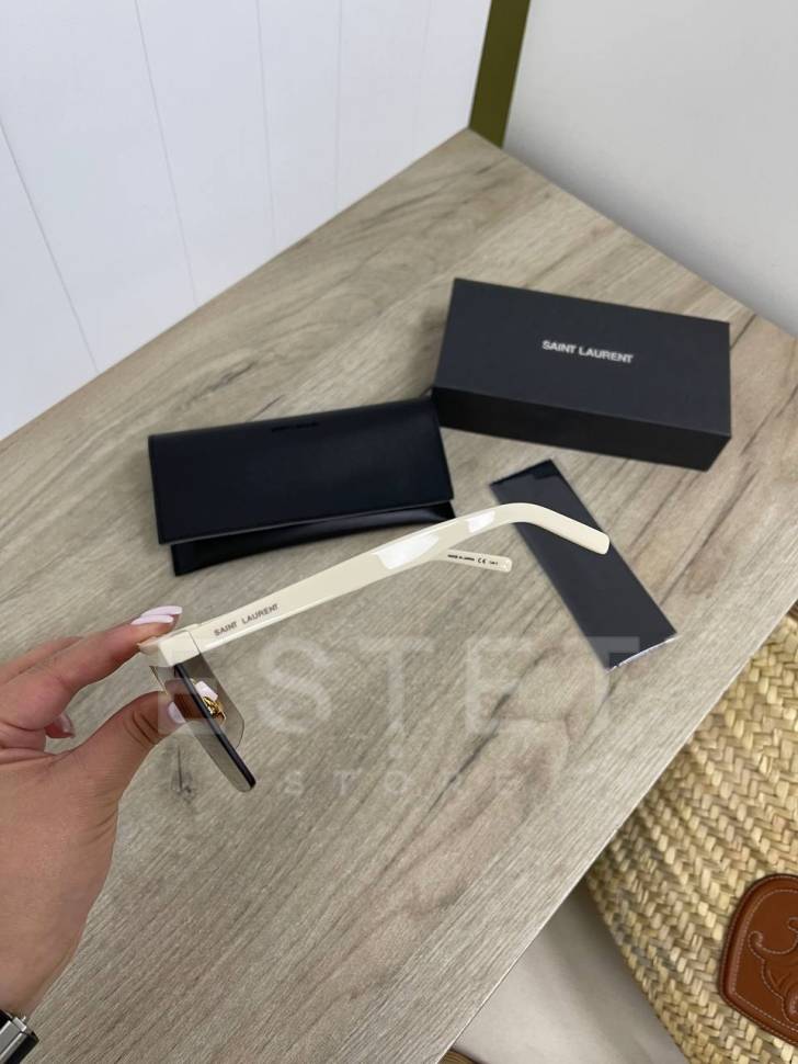 Очки Yves Saint Laurent ES-0014053