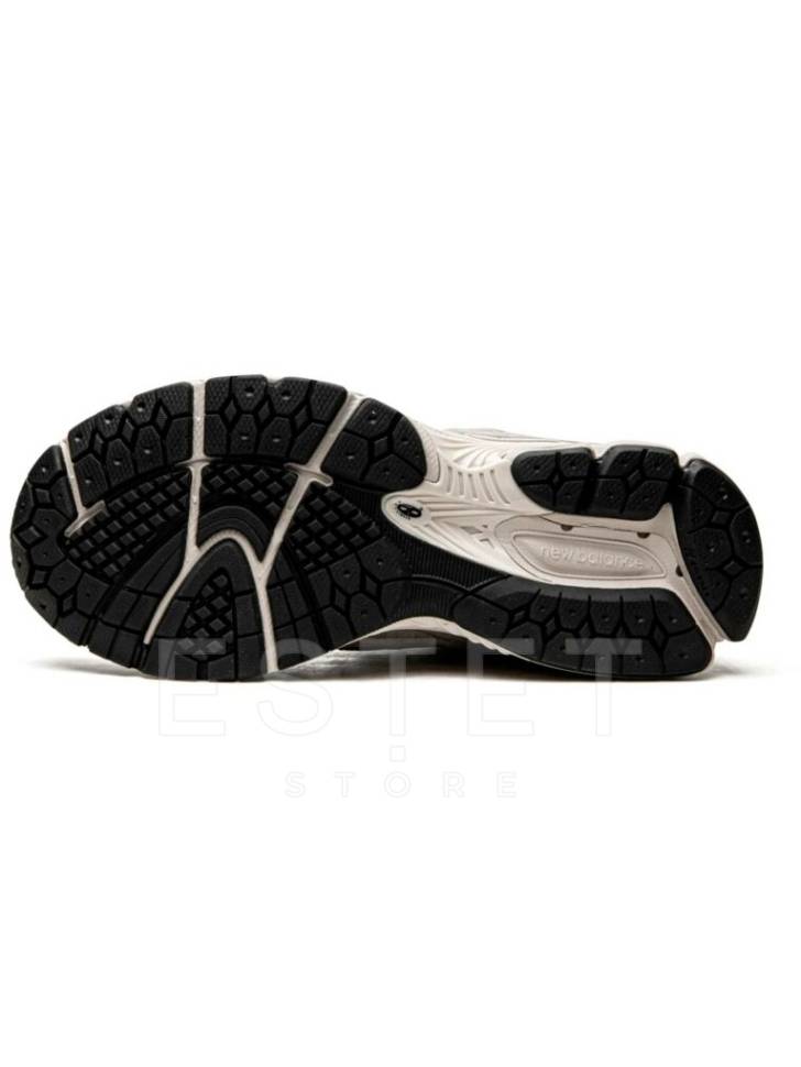 Кроссовки New Balance R Marblehead Светло-серые